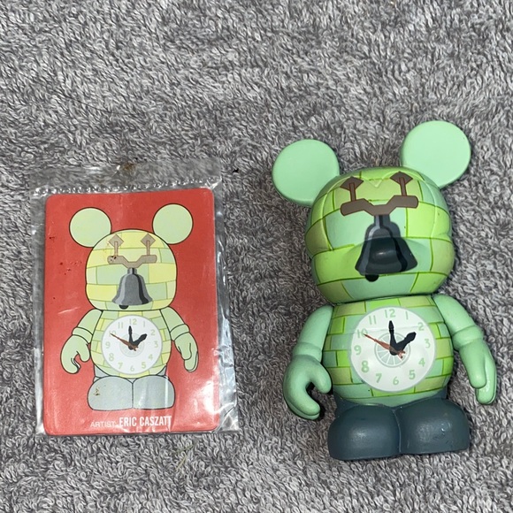 Disney Other - 🌵 Retired Disney Vinylmation Clock Cleaners from the "Have a laugh" series!